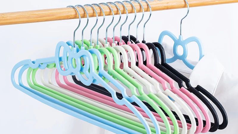 Which is better, anti slip or non slip, for clothes hangers?